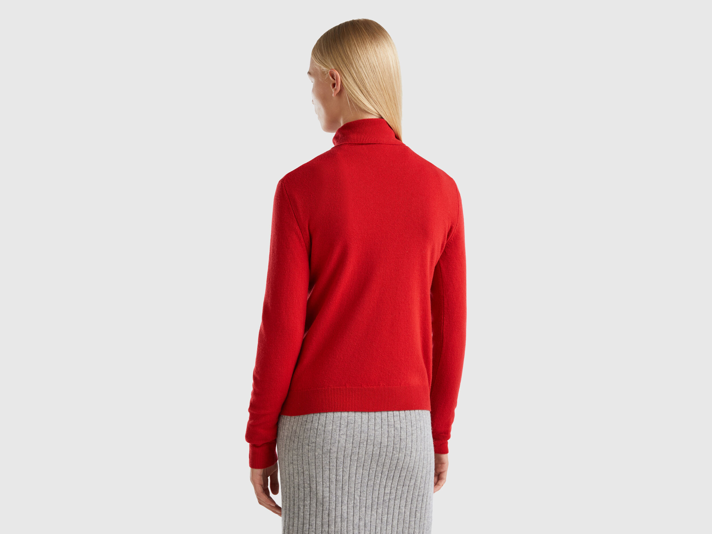 Red on sale wool turtleneck