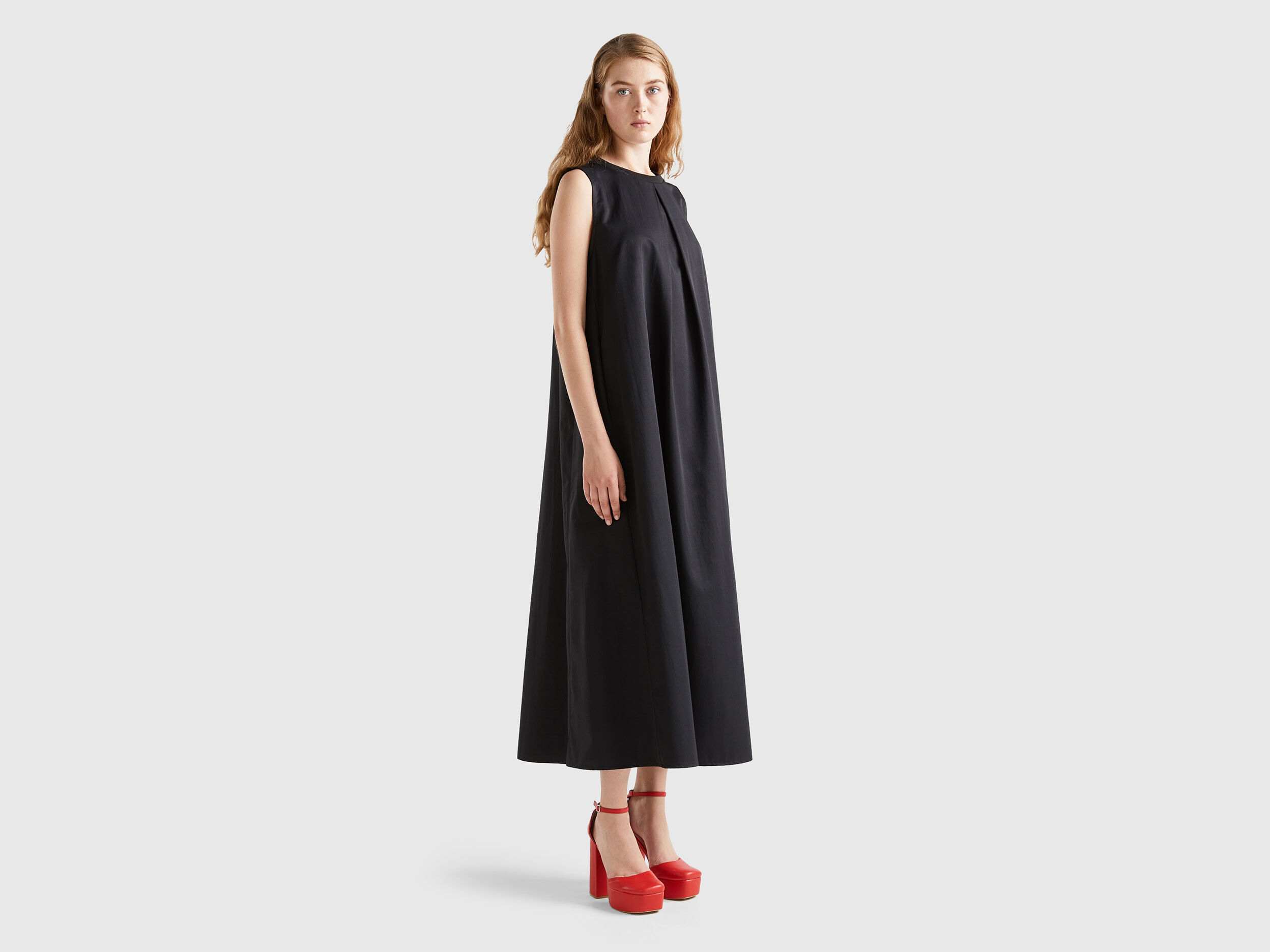 Long sleeveless dress Black Benetton