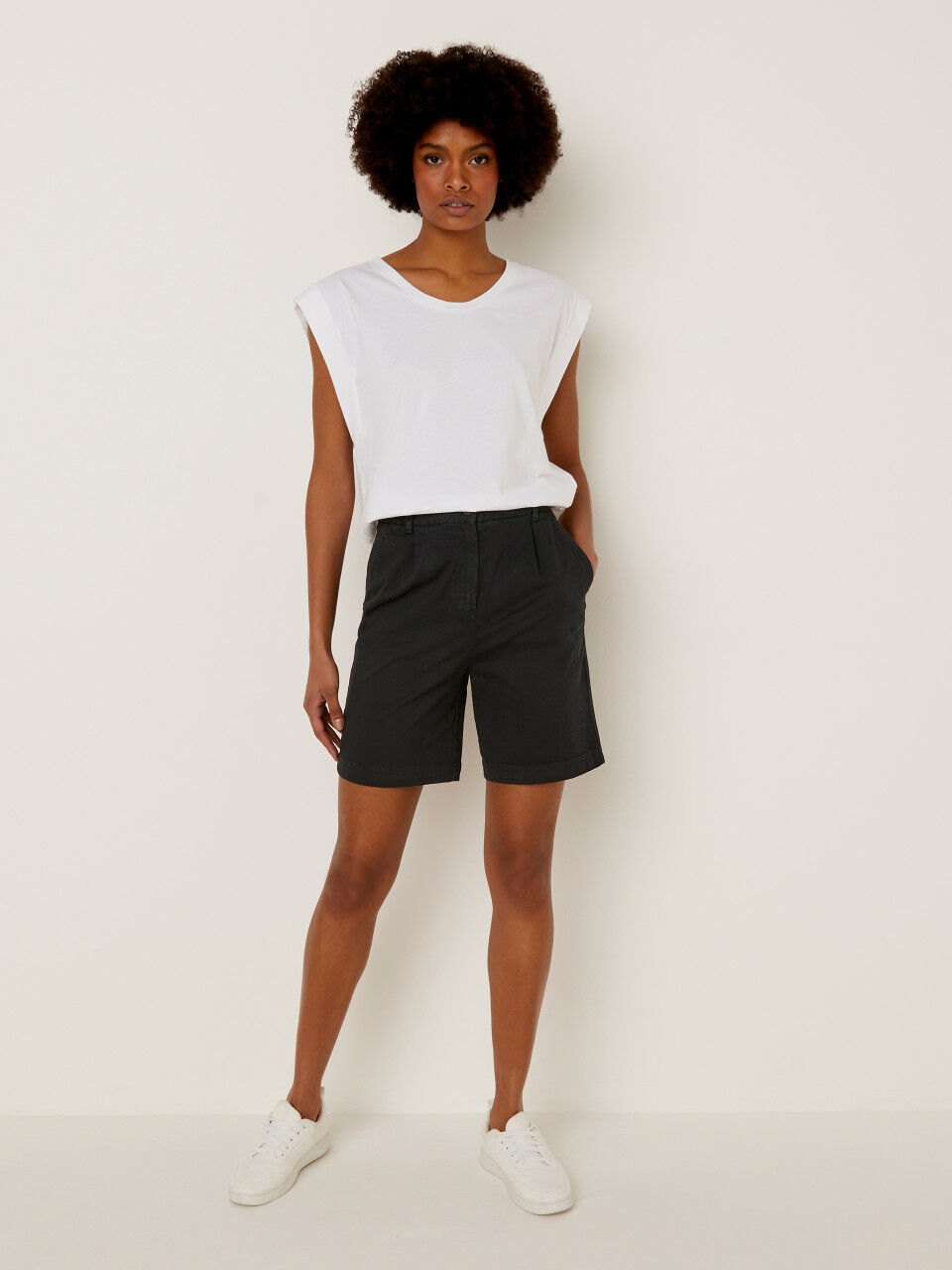 Shorts Mujer y Bermudas Nueva Colección 2023 |