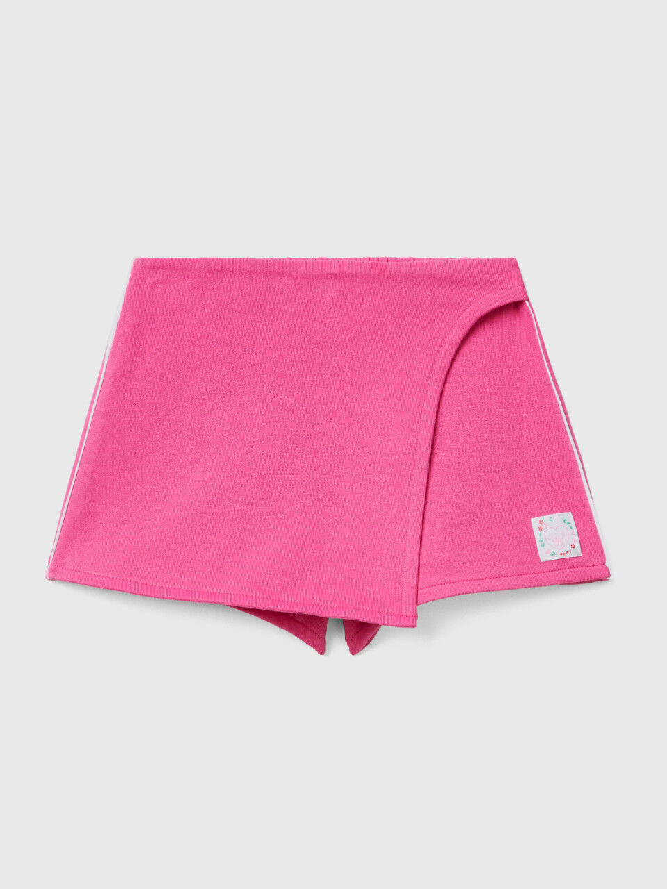Short skort