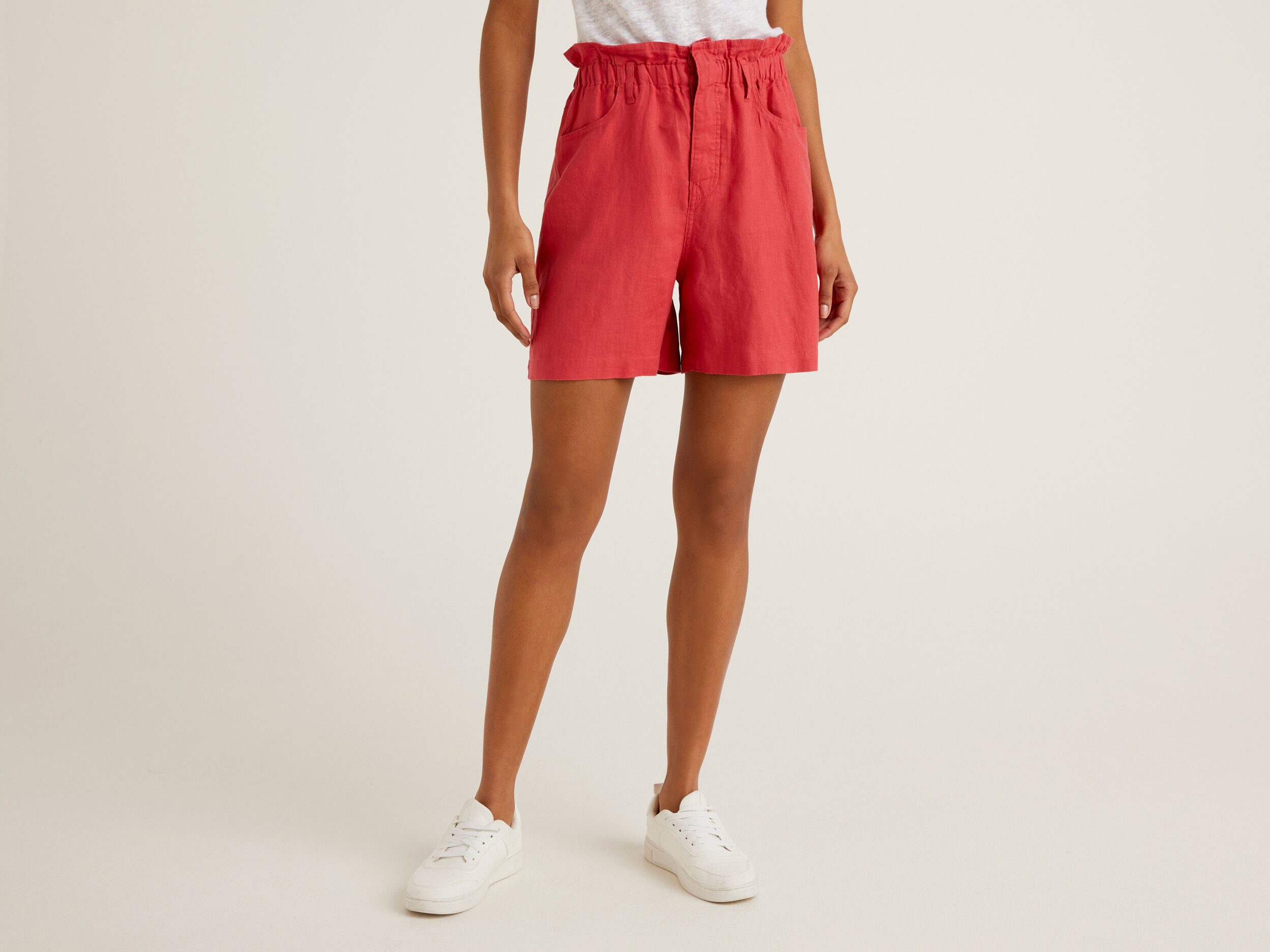 Bermudas de 100 lino con cintura fruncida Fresa Benetton