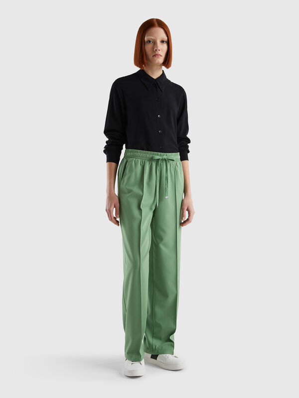 Flowy trousers with drawstring Women