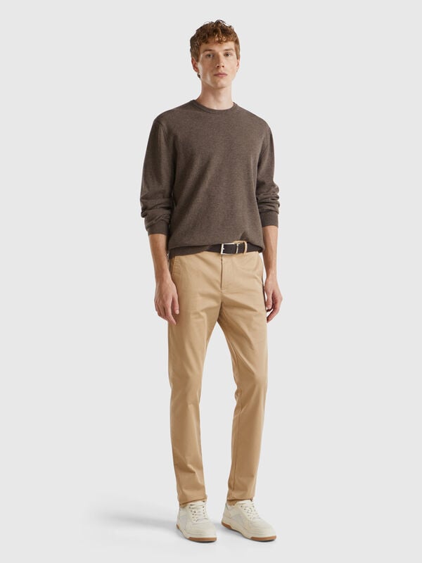 Chinos slim fit de algodón elástico Hombre