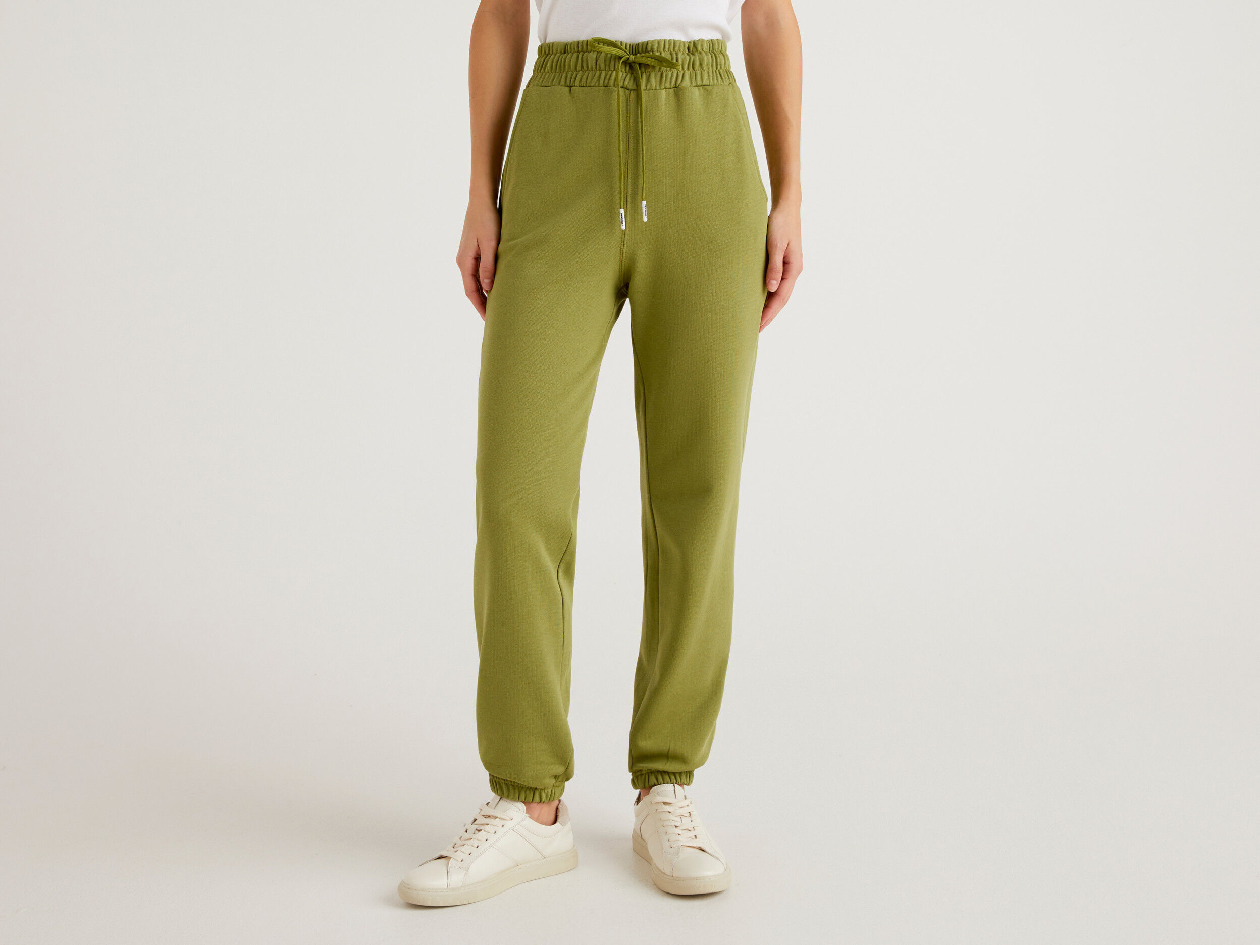Military green sweatpants 2025