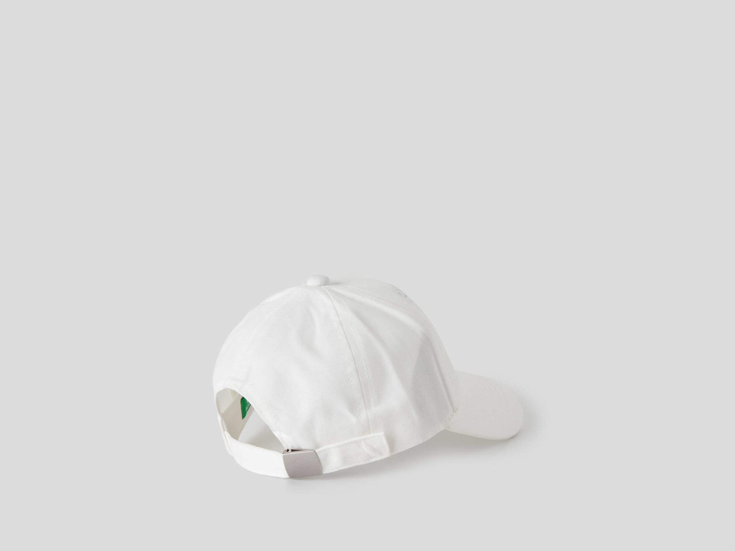 Hat in cotton image number null