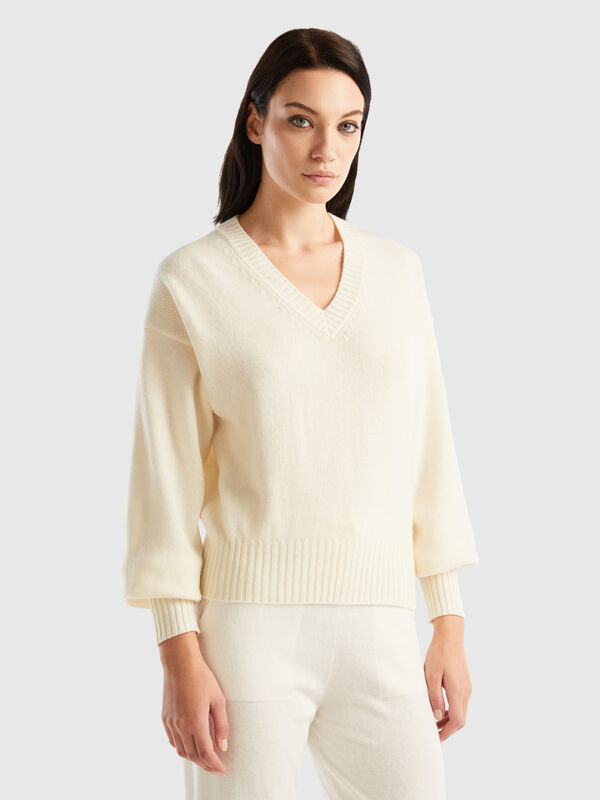Jersey de lana mixta con escote de pico Mujer