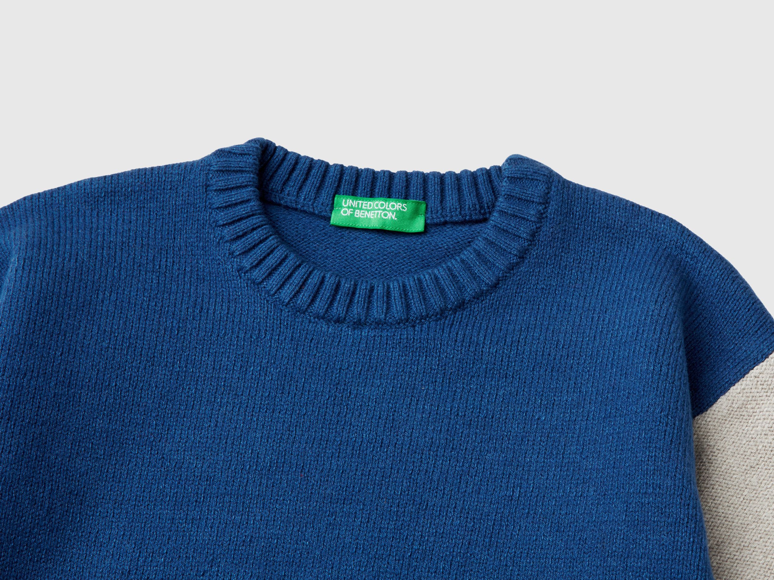 Sweater with perforated sleeve - Blue | Benetton