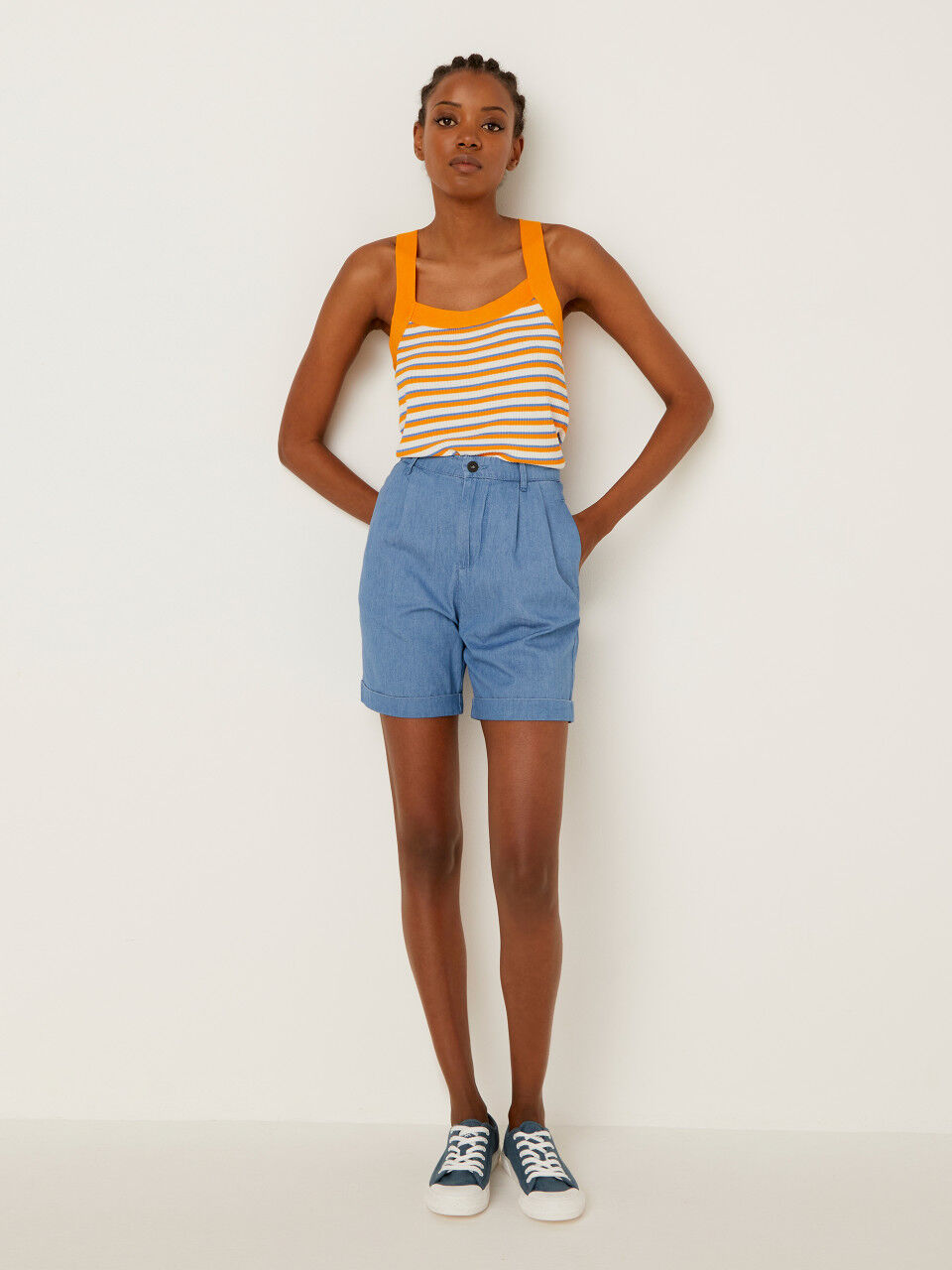 United Colors of Benetton Fille Vêtements Pantalons & Jeans Pantalons courts Shorts en jean Short 100 % Coton 