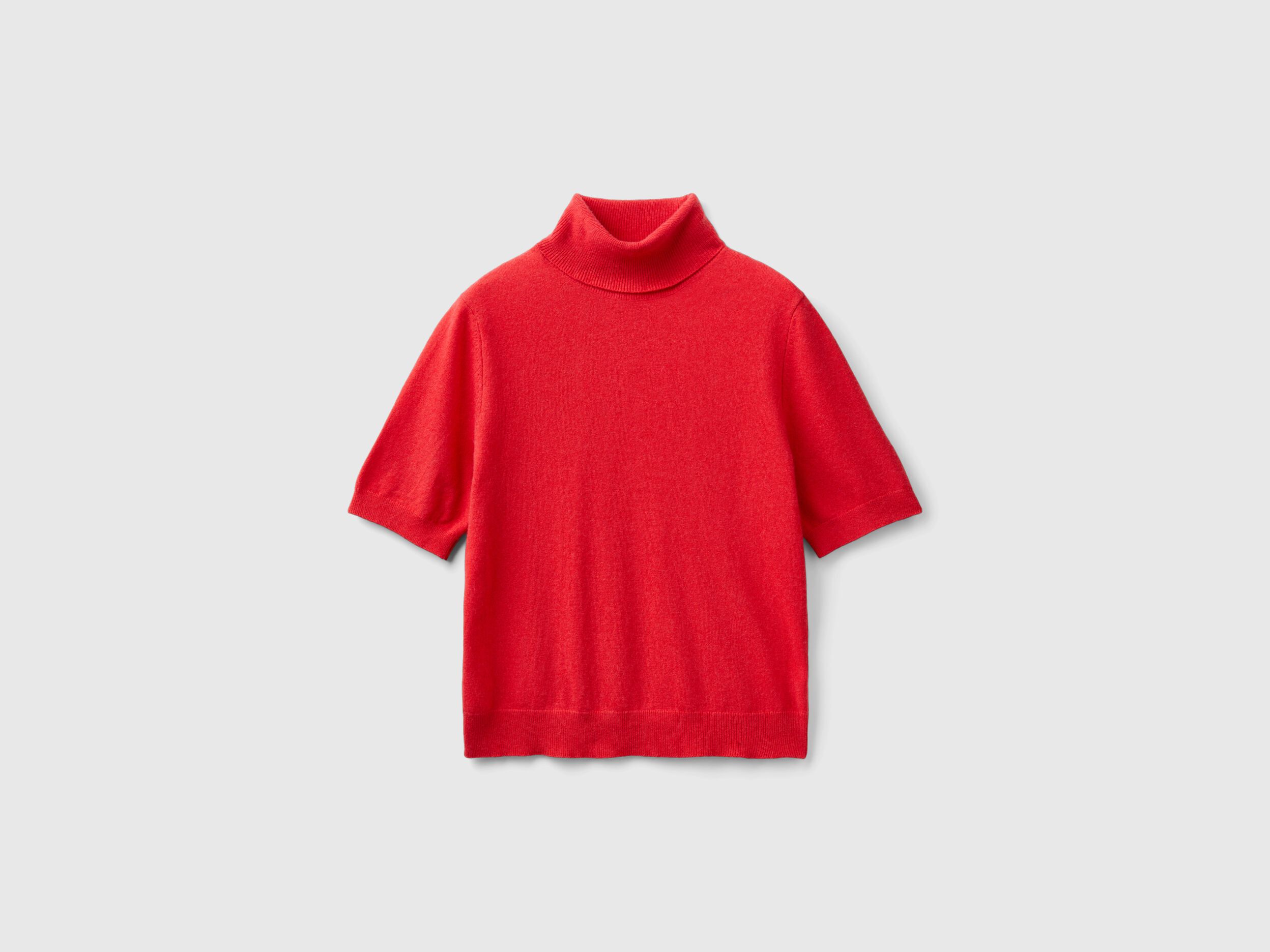 Red short sleeve turtleneck in cashmere blend - Red | Benetton Red short sleeve turtleneck in cashmere blend - Red | Benetton