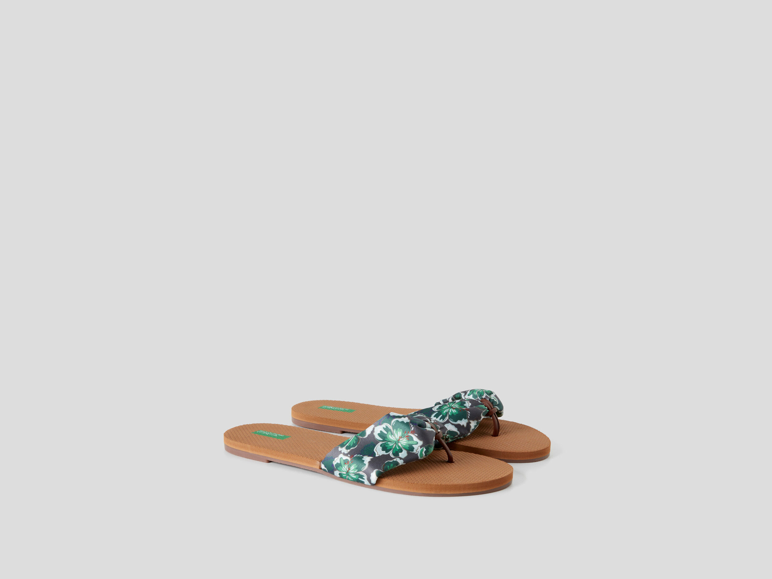 Sandalias con best sale tiras de tela