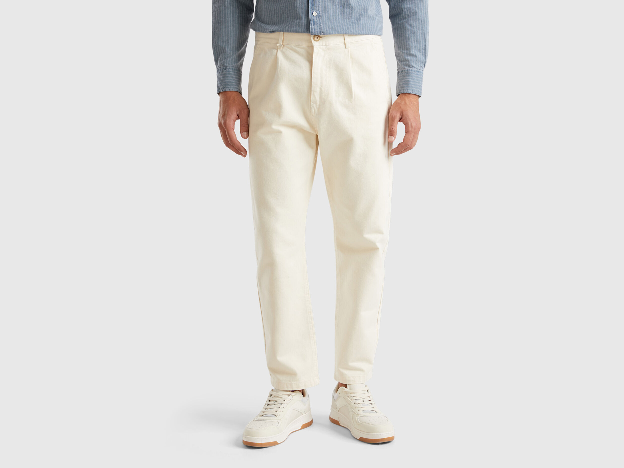 Pantalon zanahoria hombre hot sale