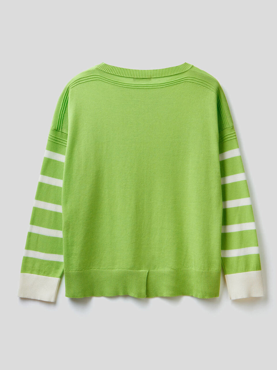 Jersey con abertura trasera image number null