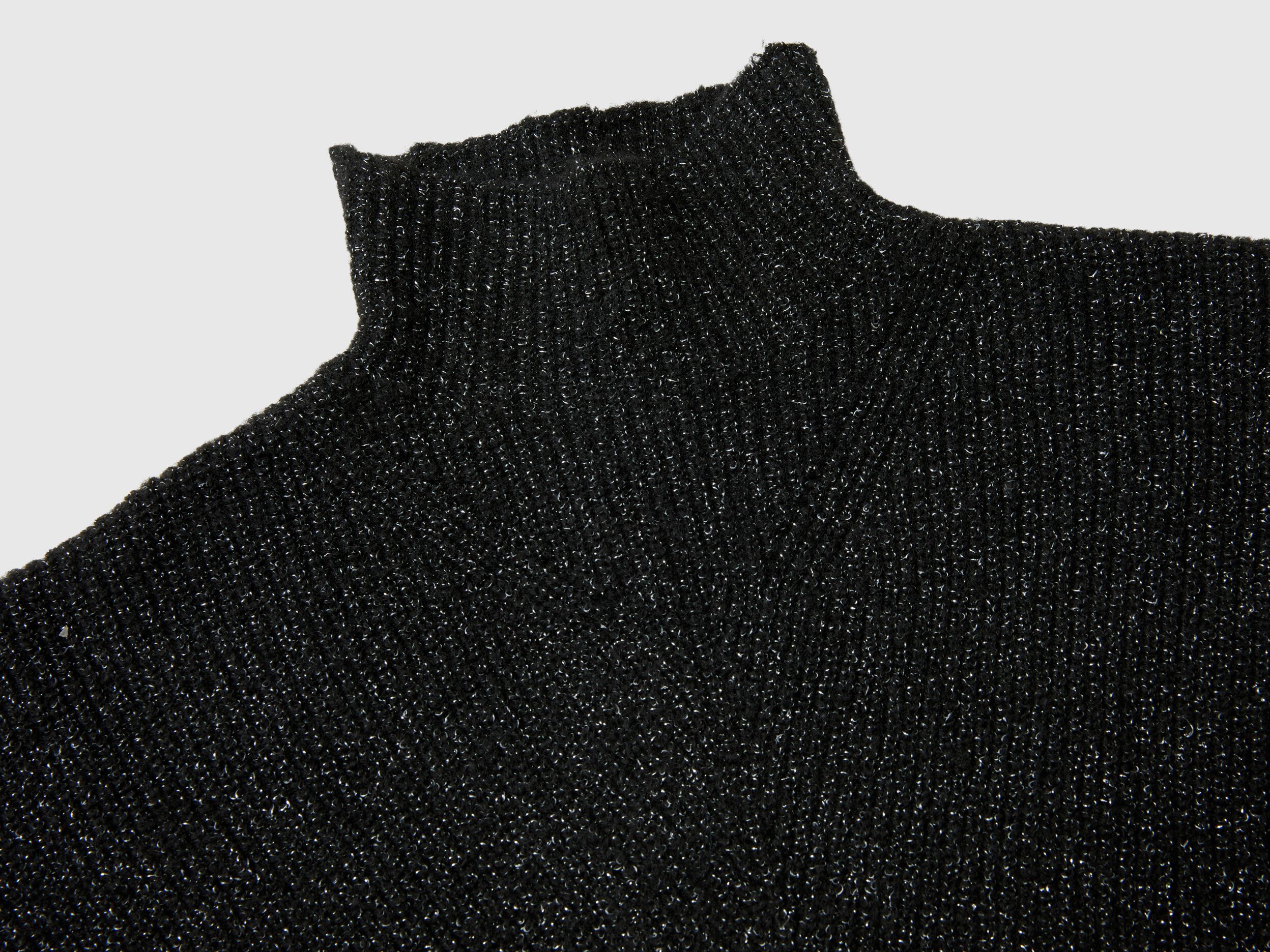 Turtle neck sweater in wool blend - Black | Benetton Turtle neck sweater in wool blend - Black | Benetton