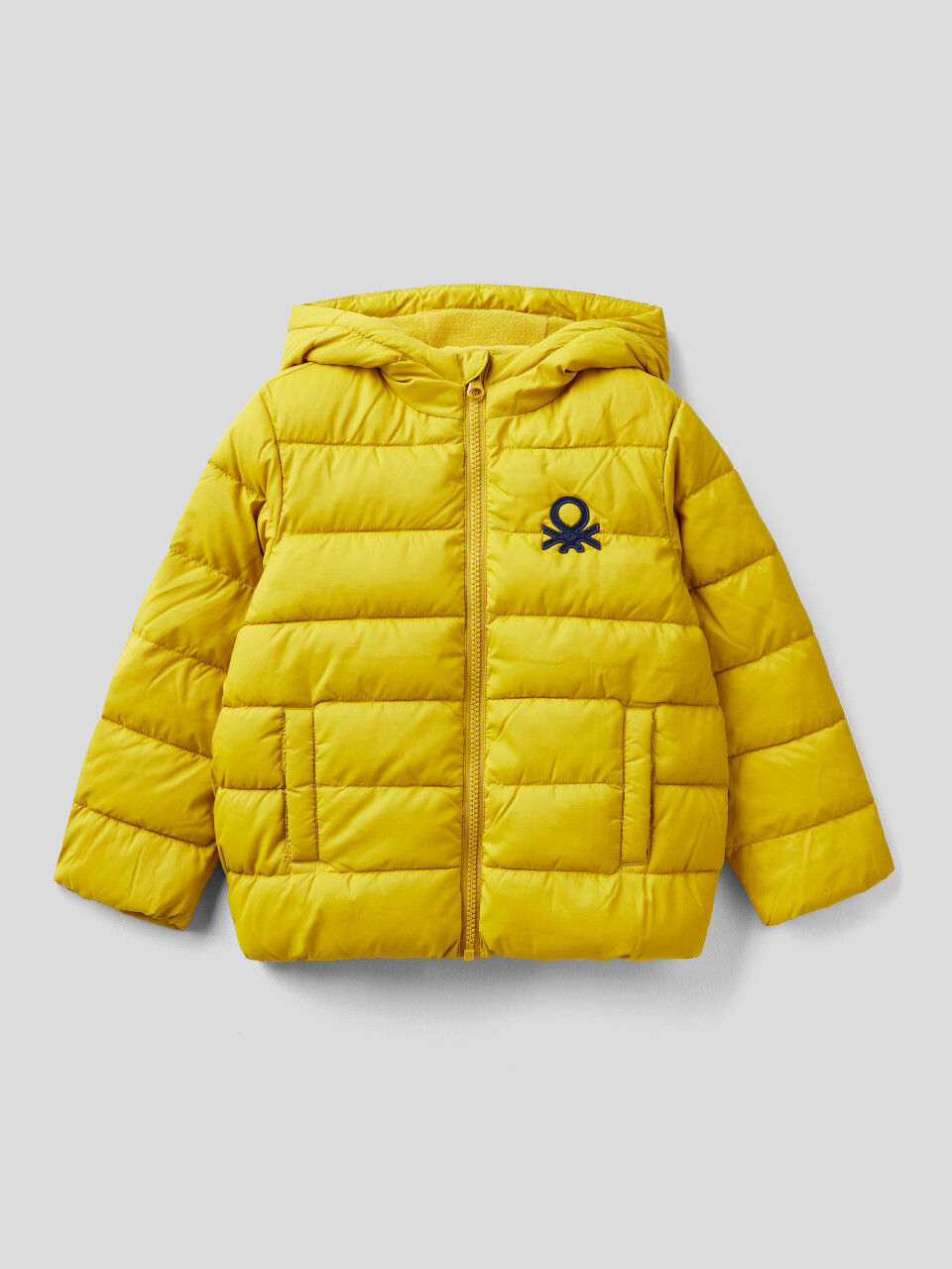 Puffer jacket with hood and logo