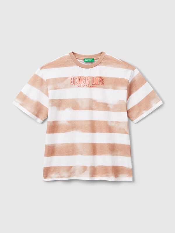 Camiseta de rayas con estampado delante y detrás Niño