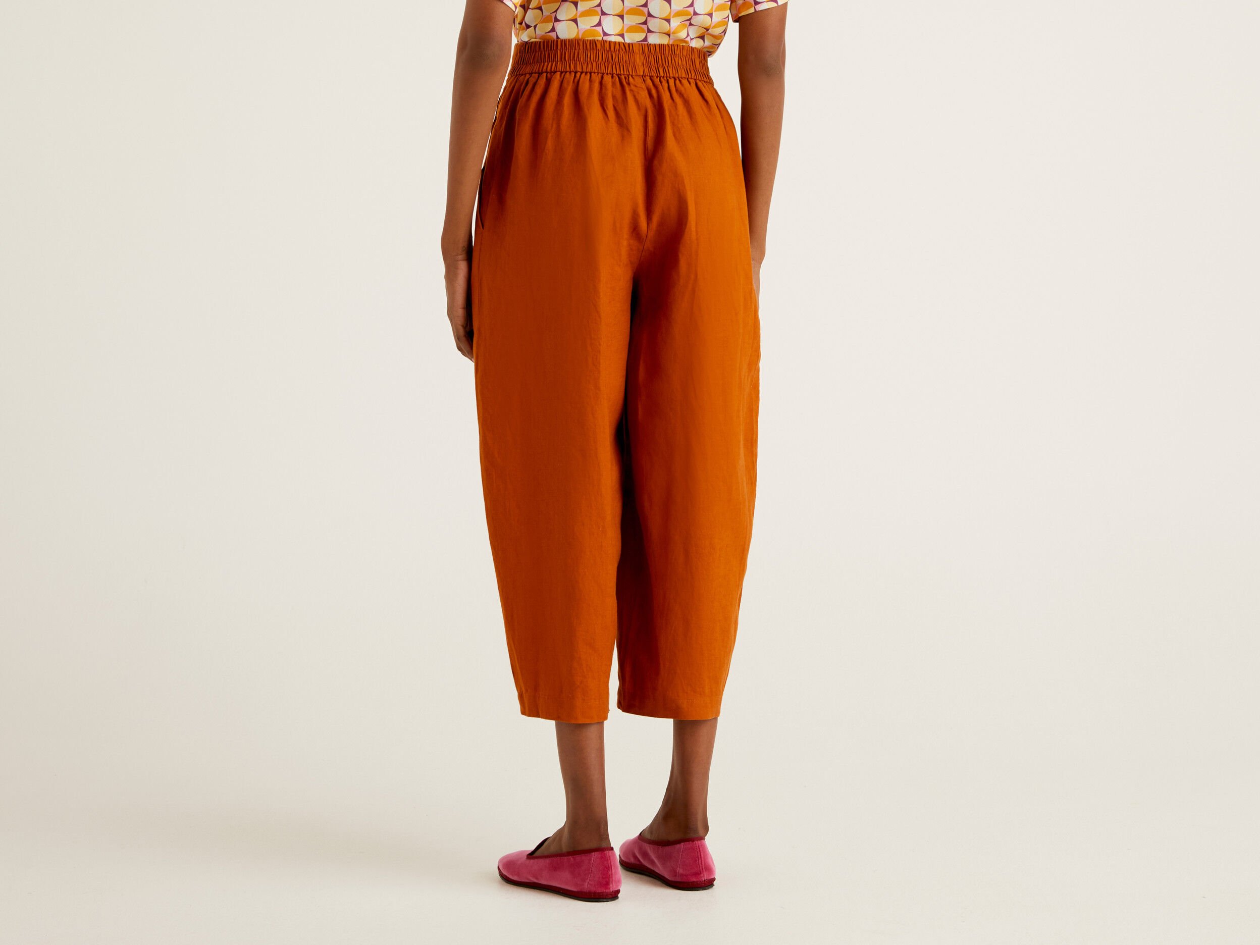 United Colors of Benetton Trousers : Buy United Colors of Benetton Solid  Pattern Regular Fit Trousers Online | Nykaa Fashion