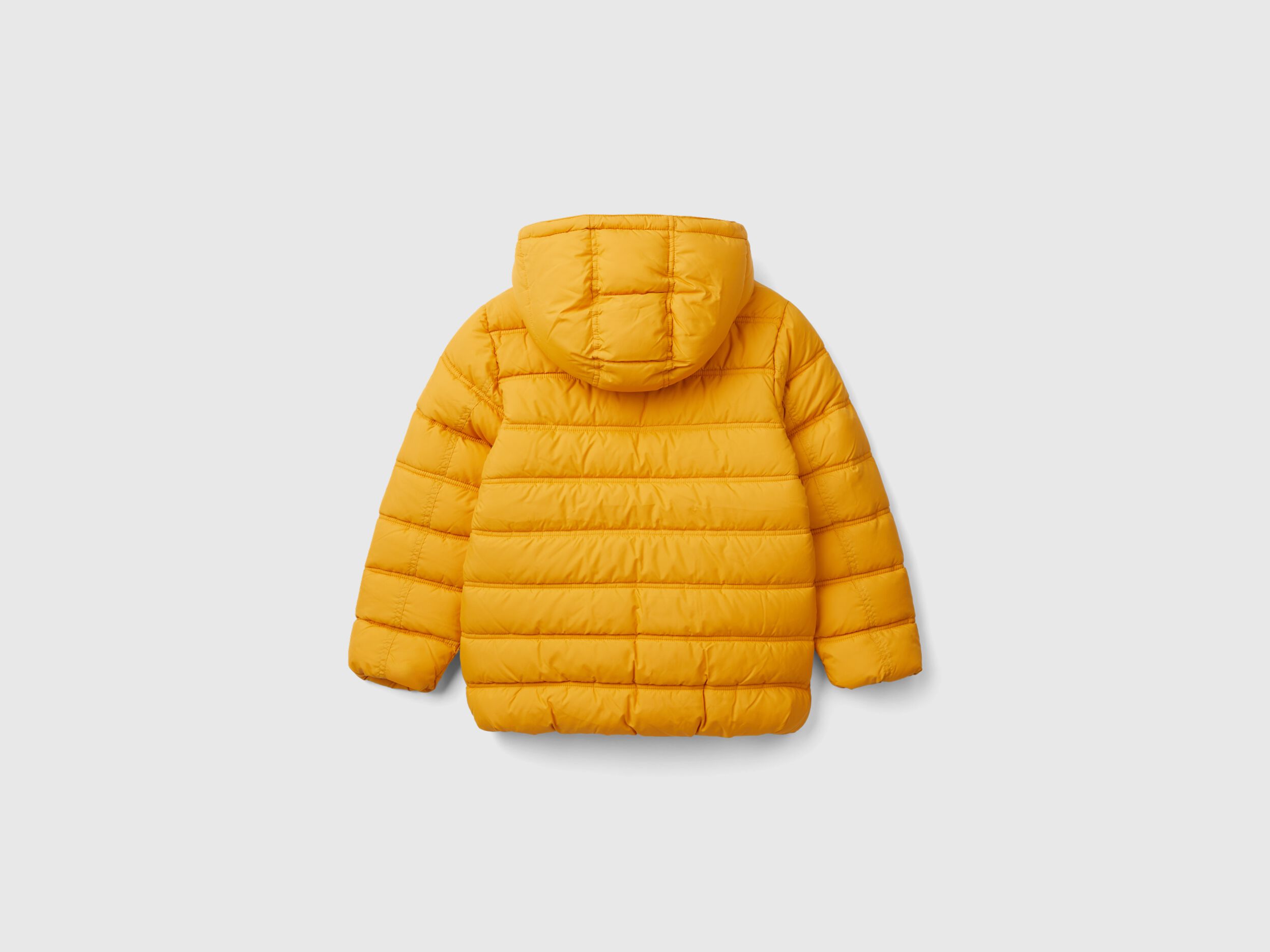 Puffer jacket with hood and logo Mustard Benetton