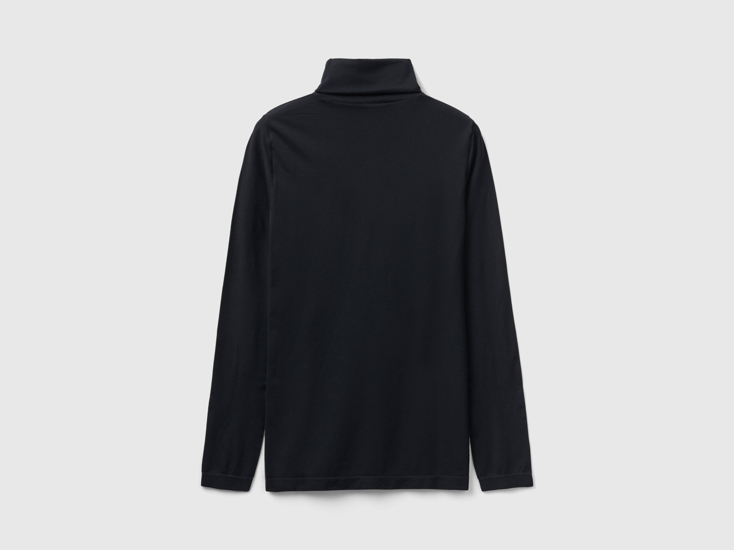 Black stretch turtleneck discount