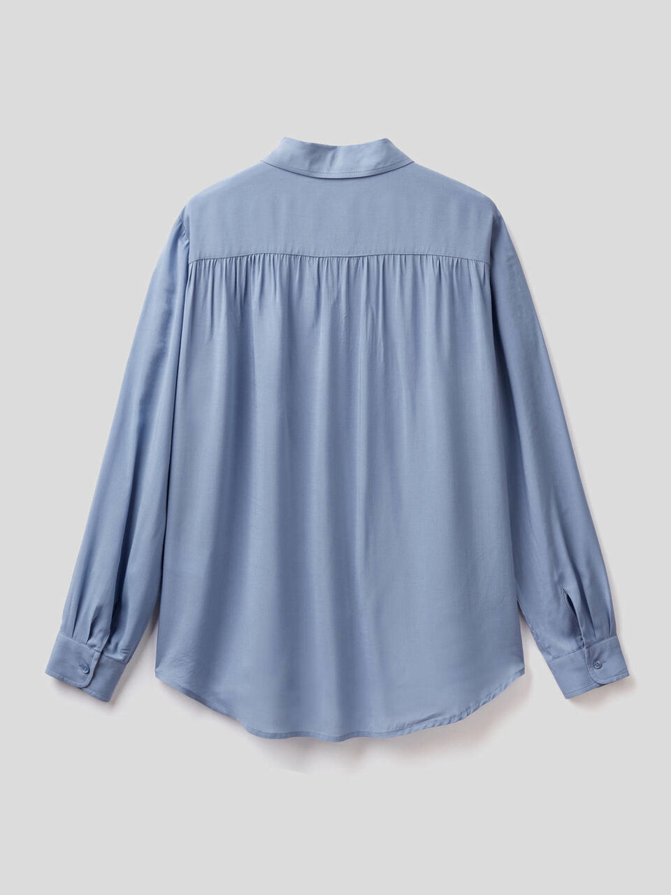 Flowy shirt with rouching image number null