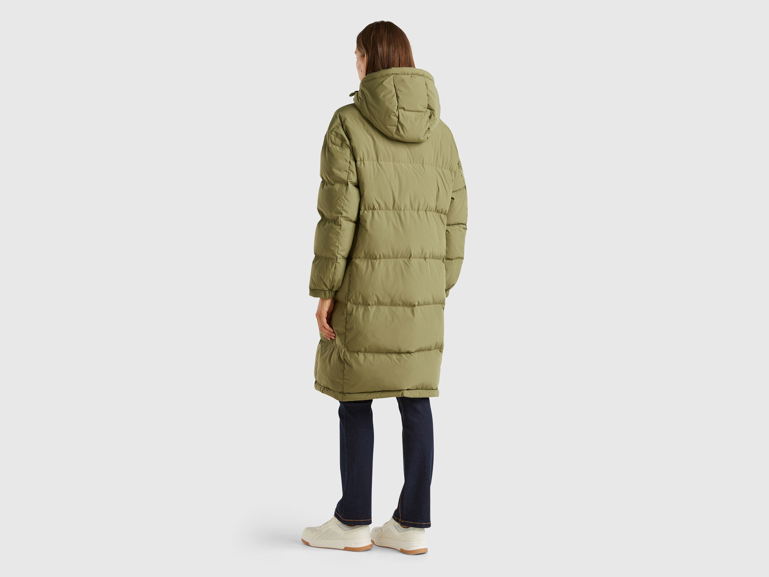 Long puffer jacket with recycled feathers Military Green Benetton