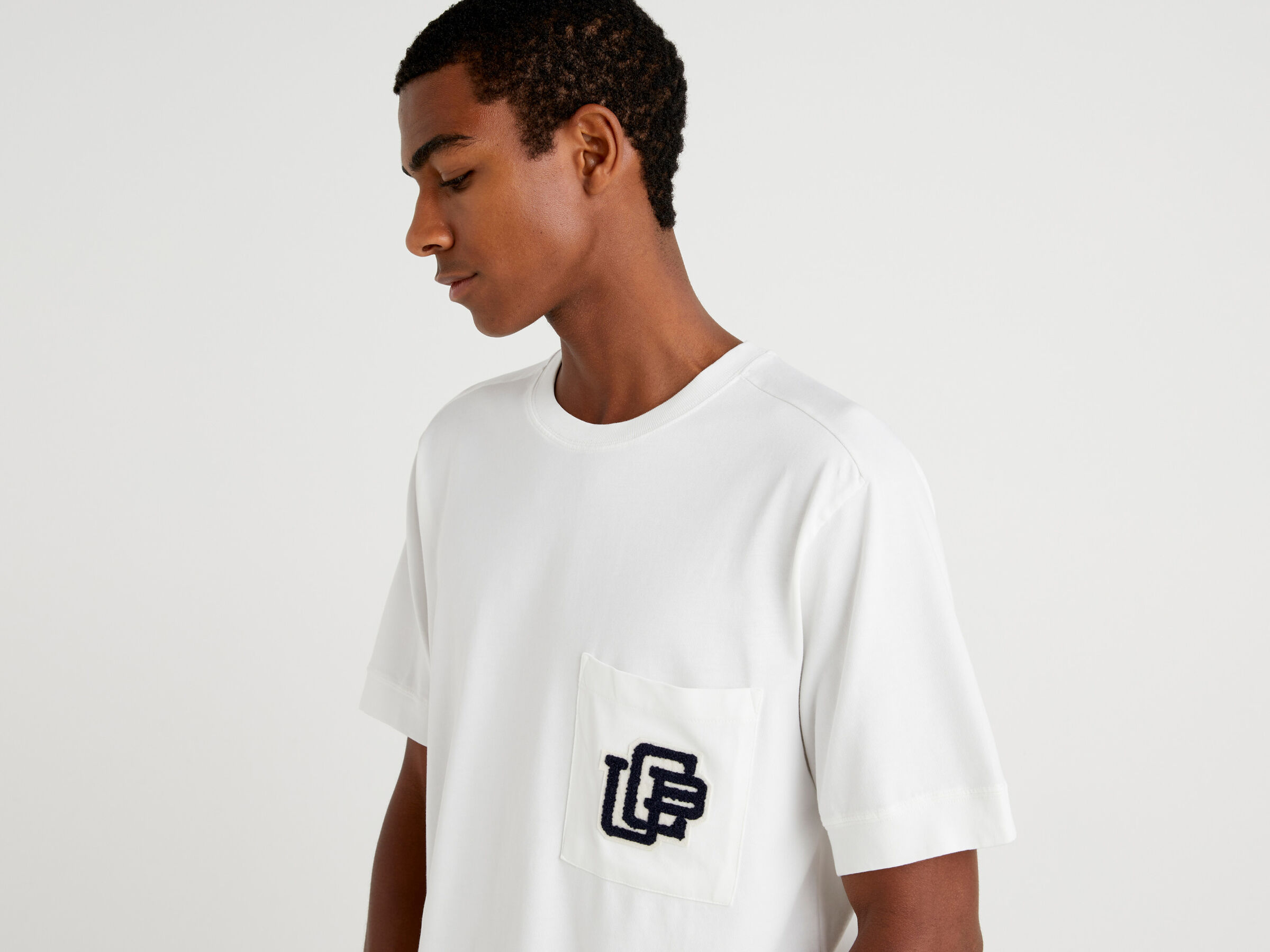 T-shirt in warm cotton with patch image number 3