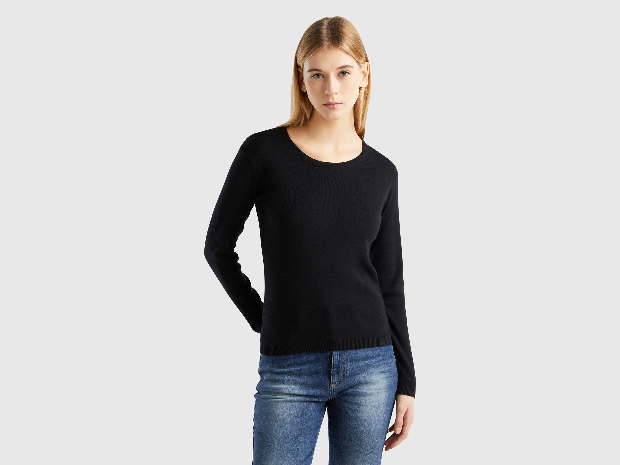 Crew neck sweater in pure cotton Black Benetton
