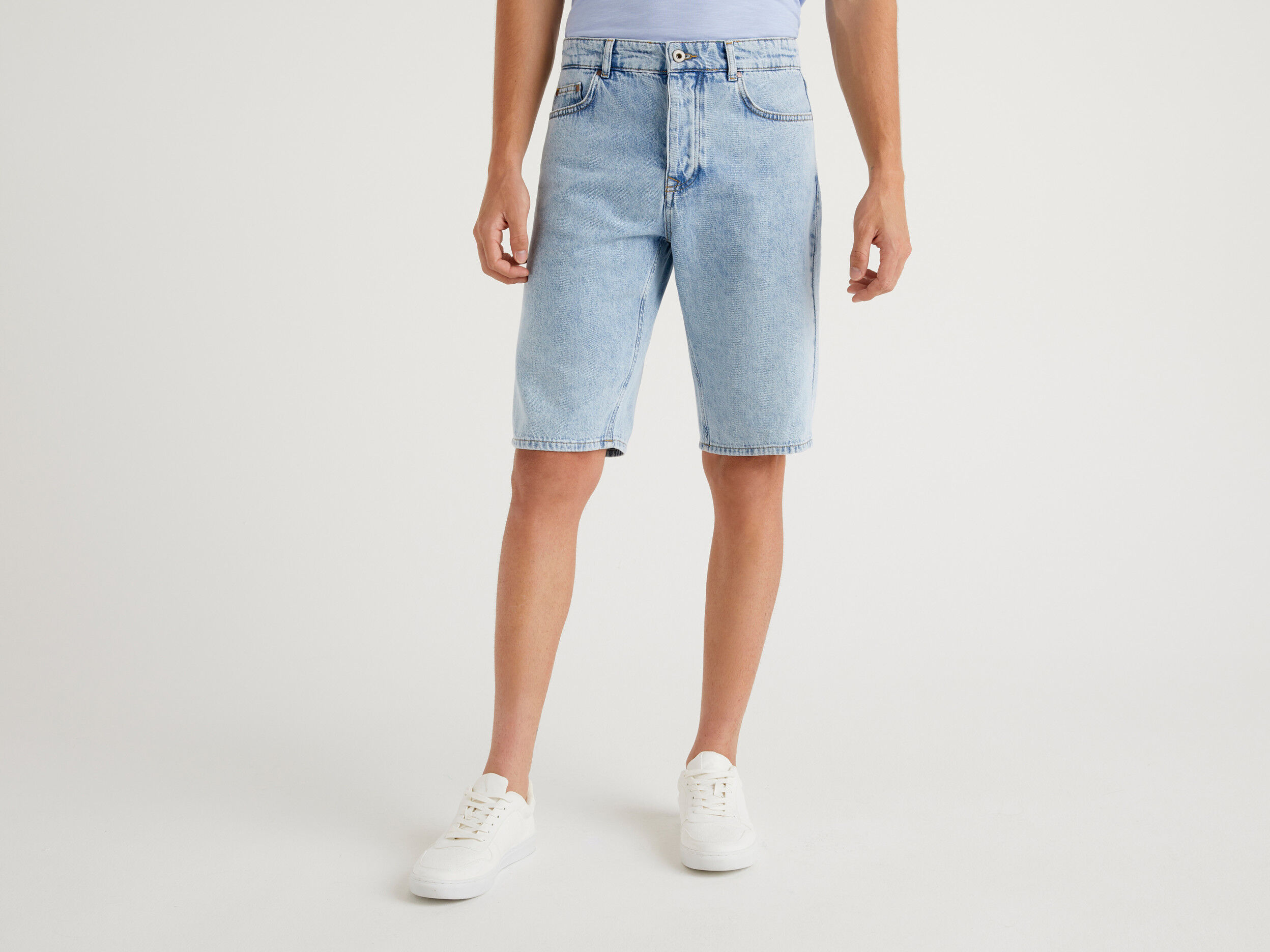 Benetton bermudas store