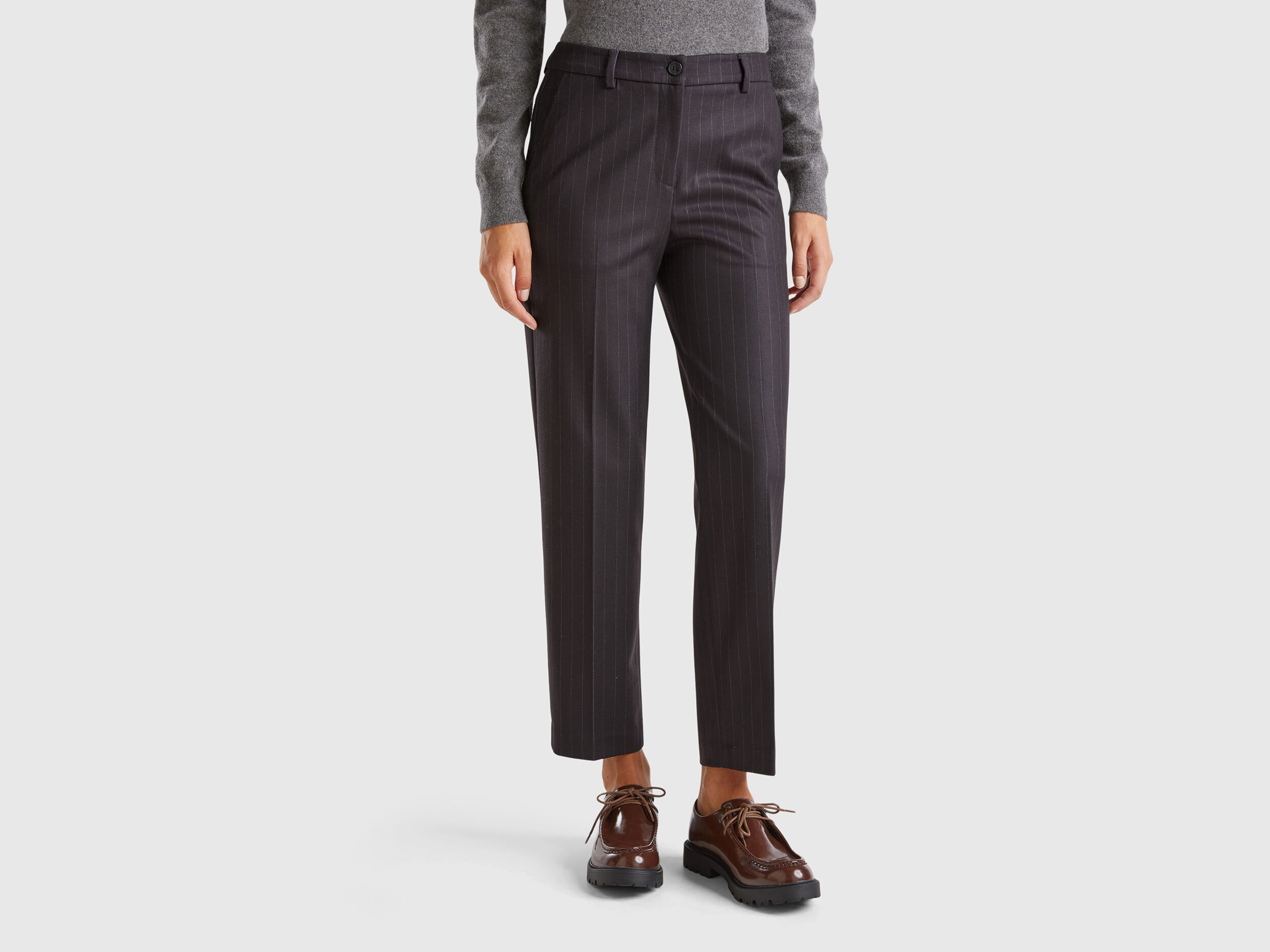 Regular fit women's trousers outlet
