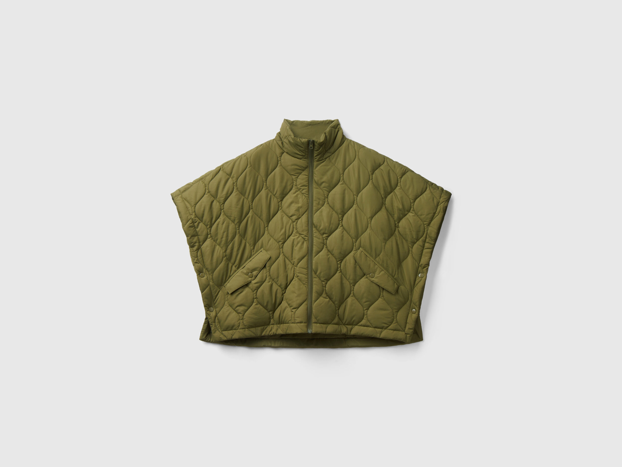 Quilted cape with lightweight padding - Military Green Quilted cape with lightweight padding - Military Green
