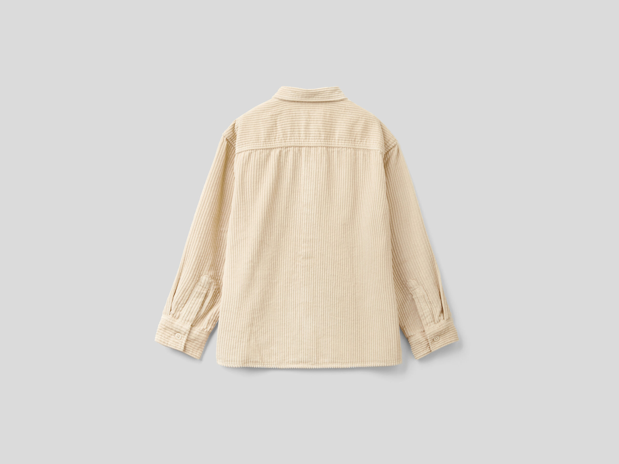 Shirt in velvet with pockets image number 2