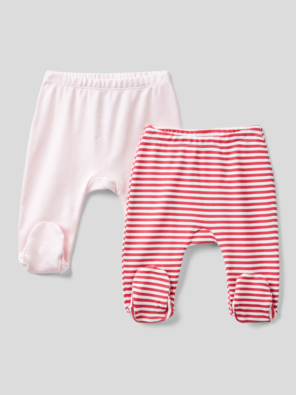 Two pairs of stirrup trousers in 100% organic cotton image number 1