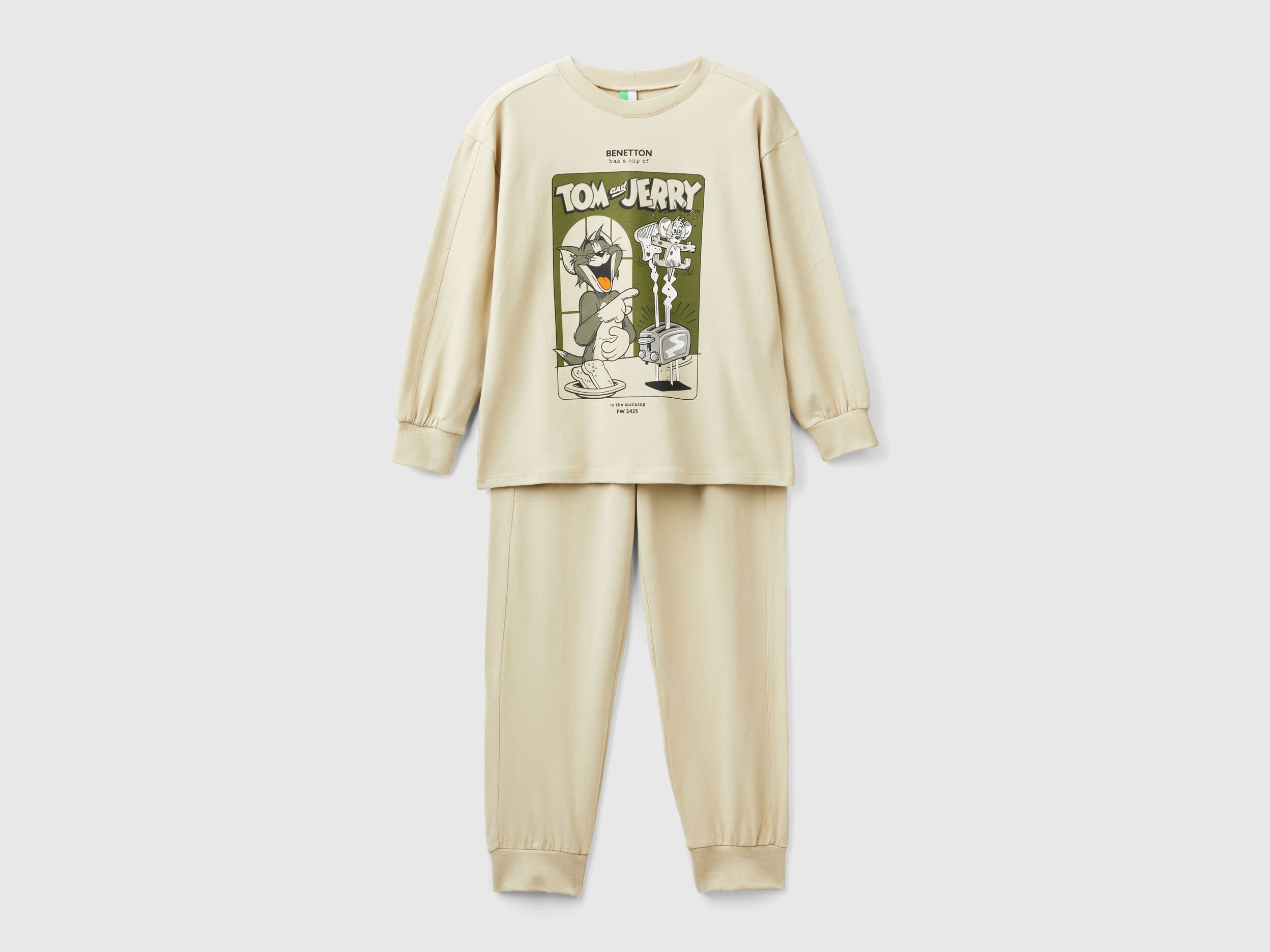 Junior pyjamas outlet