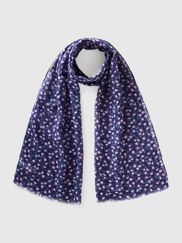 Pañuelo azul con estampado floral Mujer
