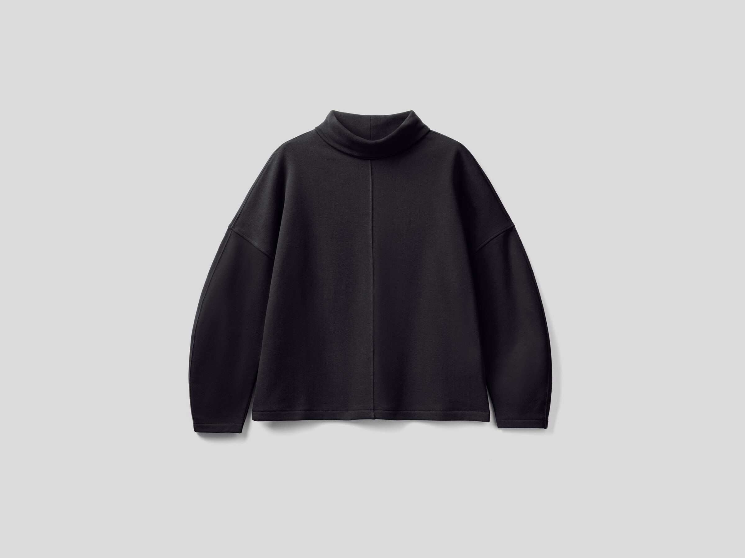 Wide sweatshirt with high collar image number 4