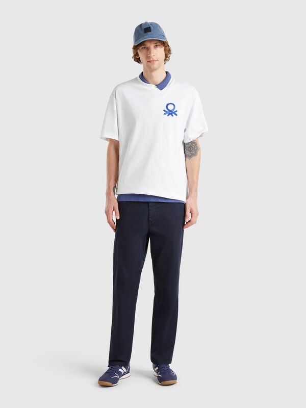 Straight fit chinos Men