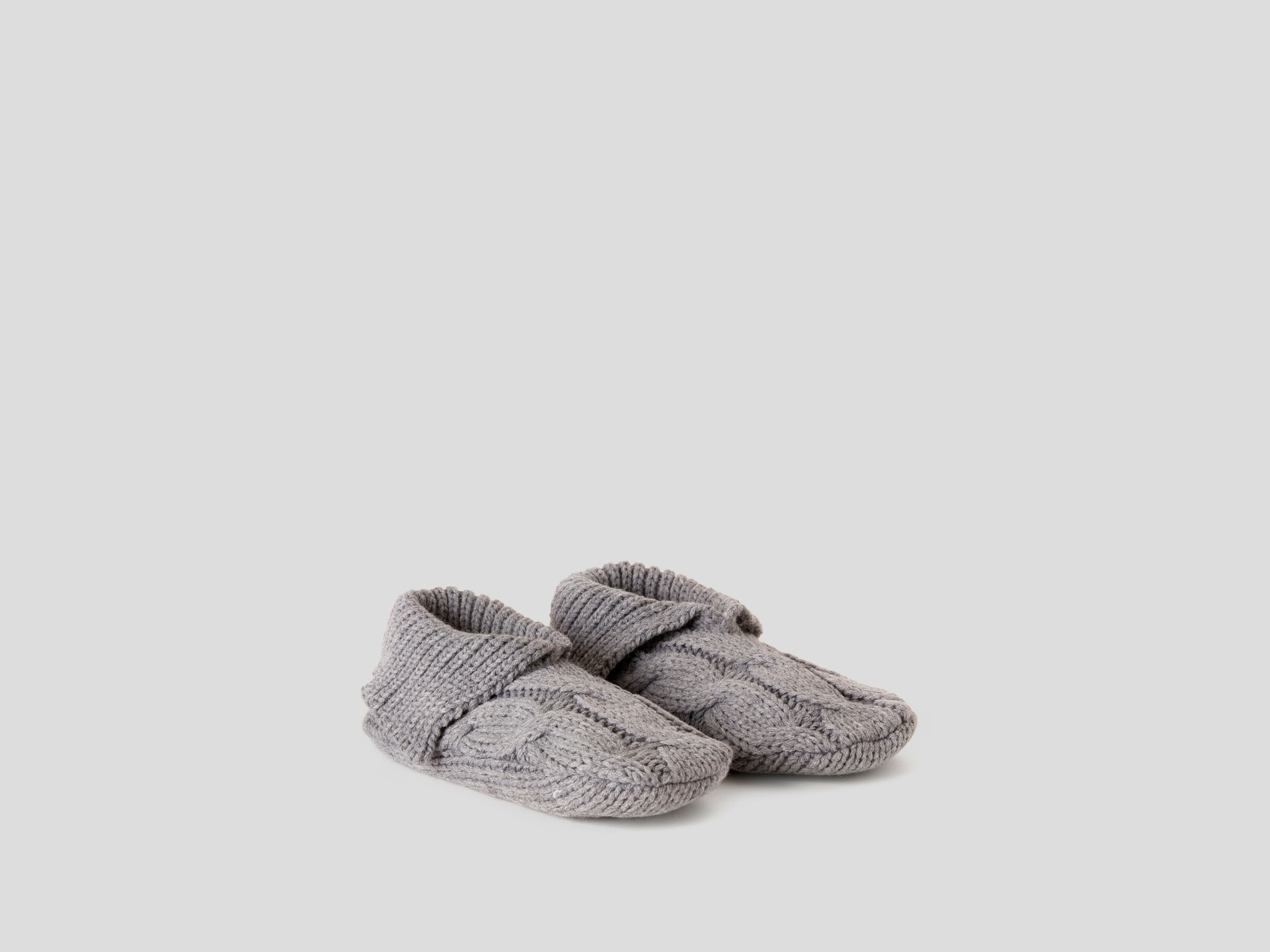 Knit slipper socks image number 2