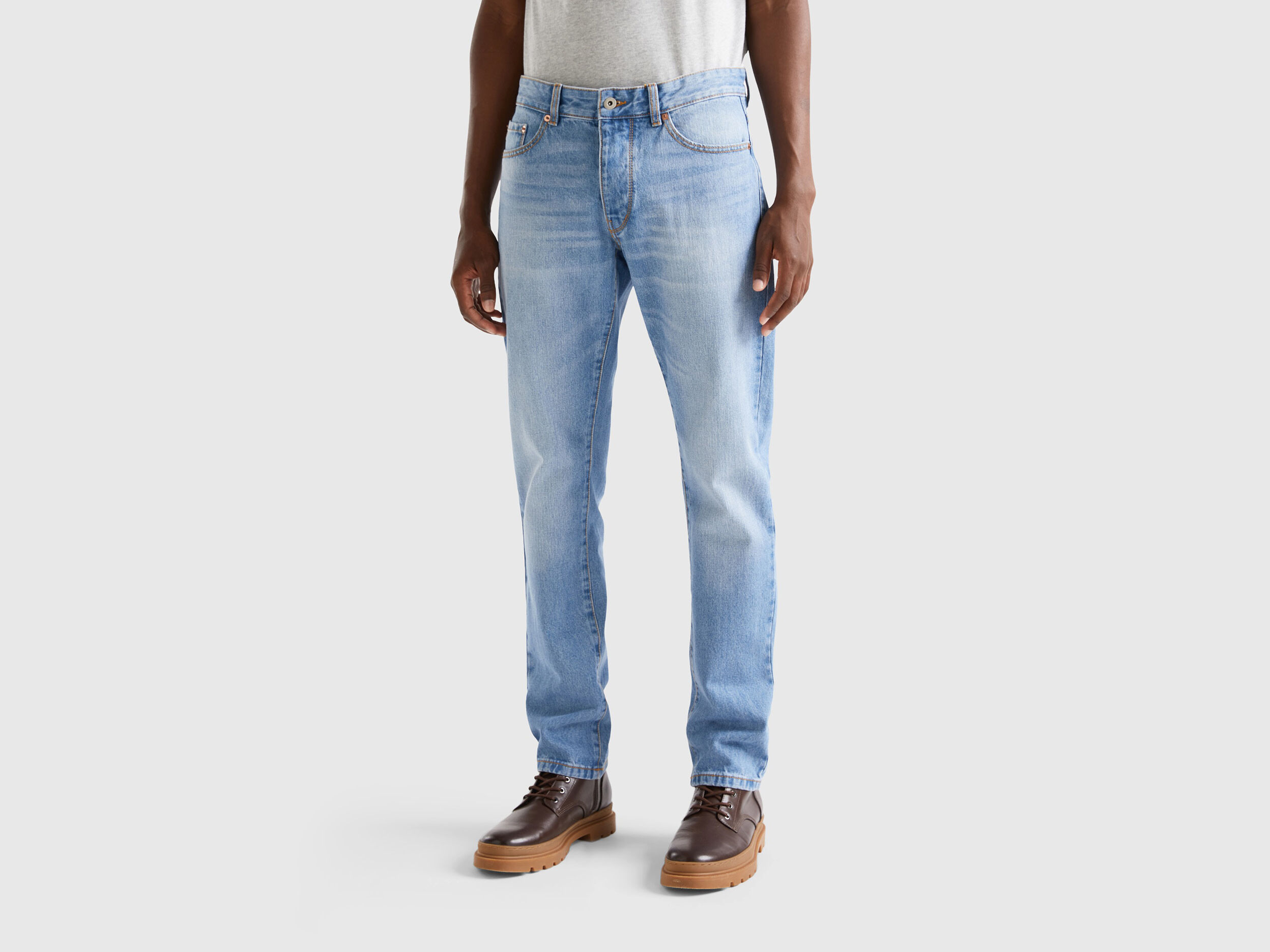 Vaqueros rectos de 100 algod n Azul Benetton