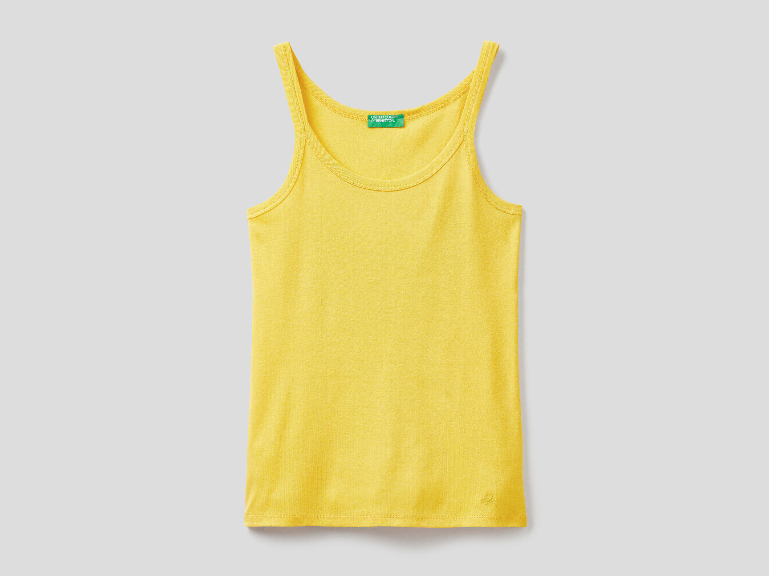 Camiseta amarilla tirantes store