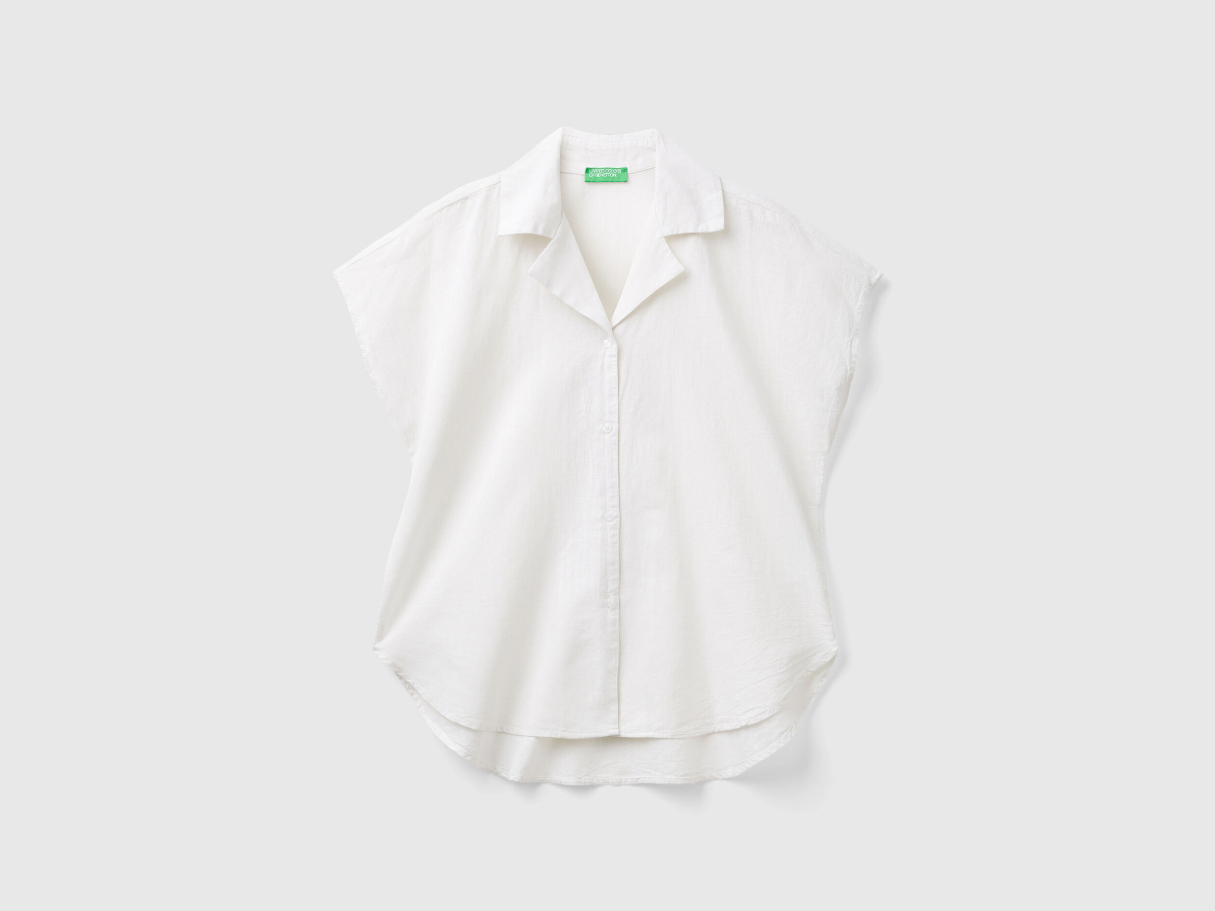 White short sleeve t shirt top