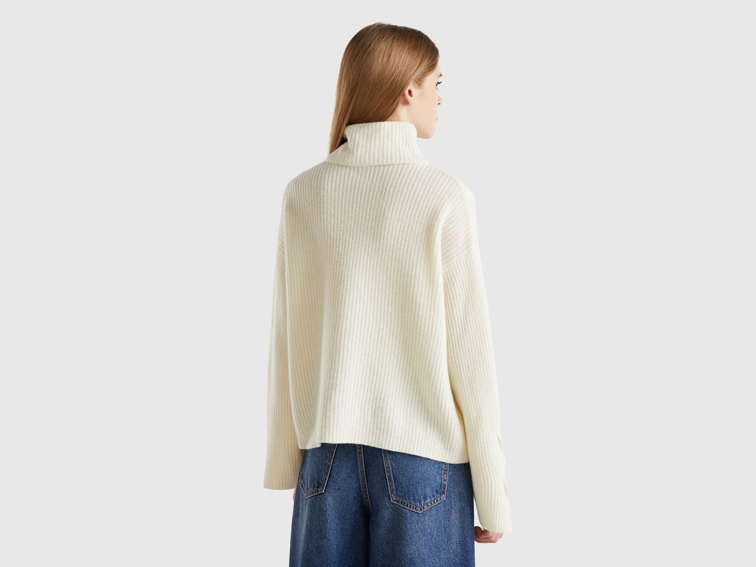 Turtleneck with wide collar - Creamy White | Benetton