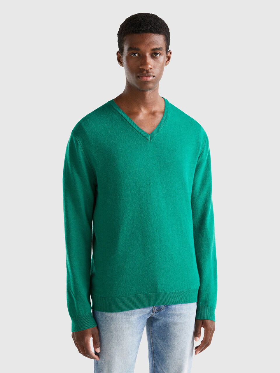 Men's v neck knitwear shop