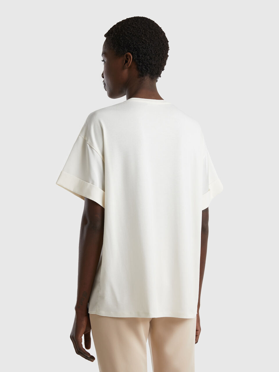flowy white t shirt