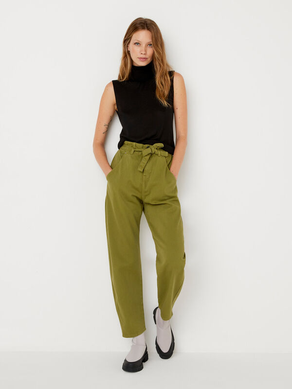 Paperbag trousers in 100% cotton Women