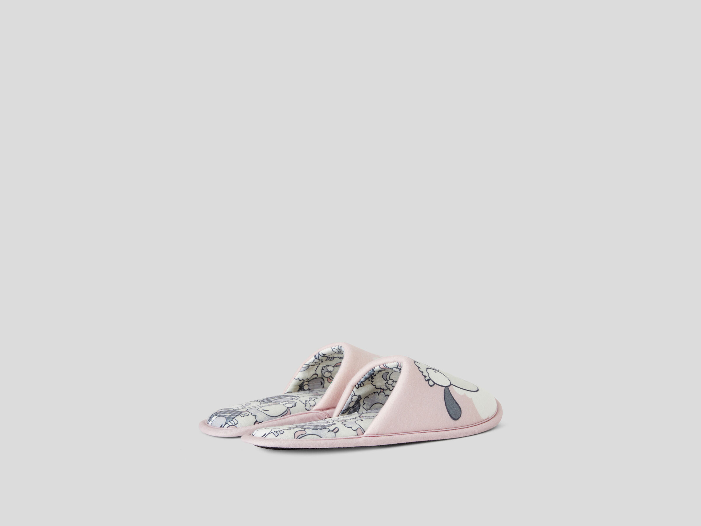 Slippers with sheep print image number 3