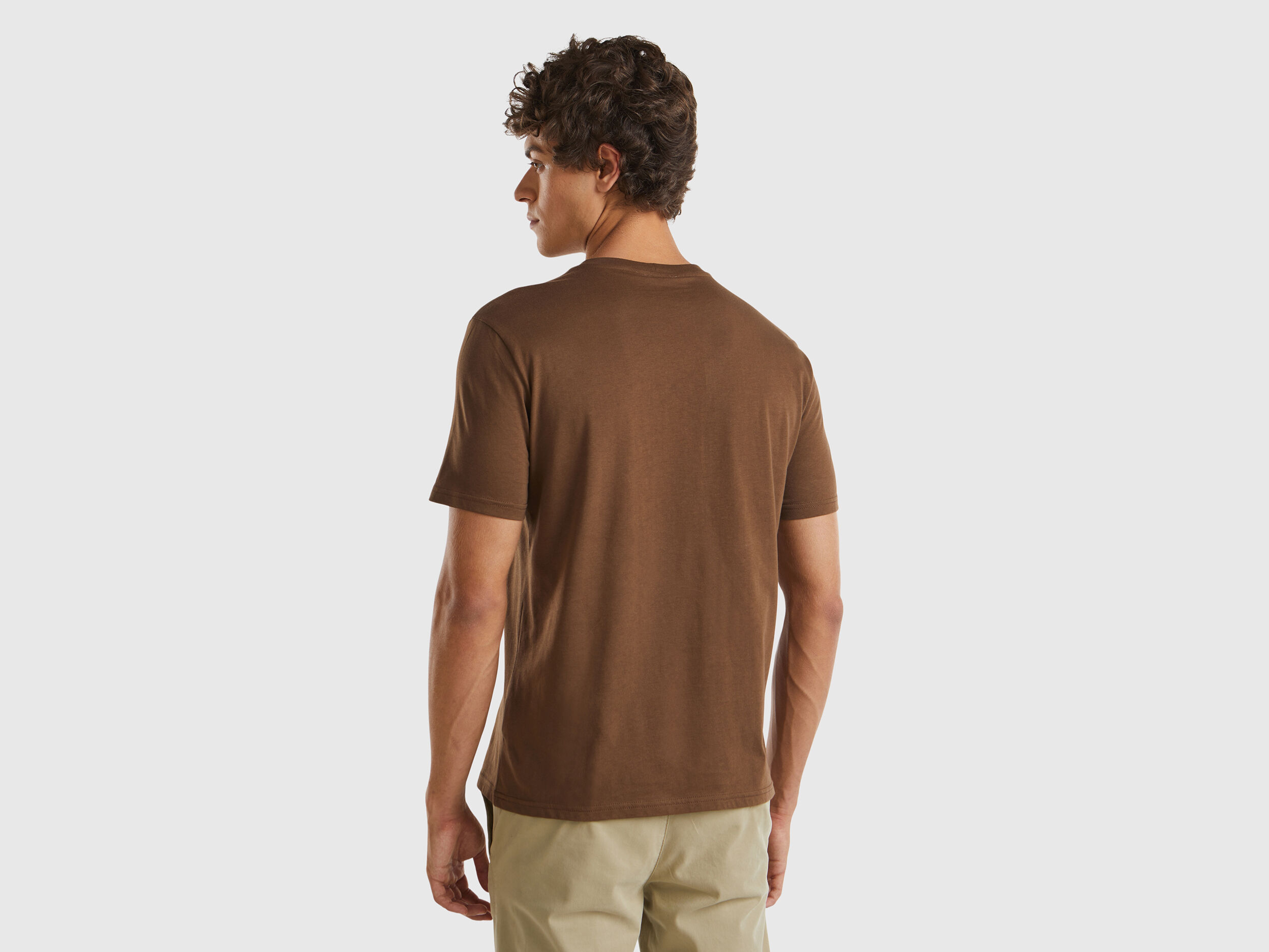 Brown organic cotton t-shirt with white logo - Brown | Benetton
