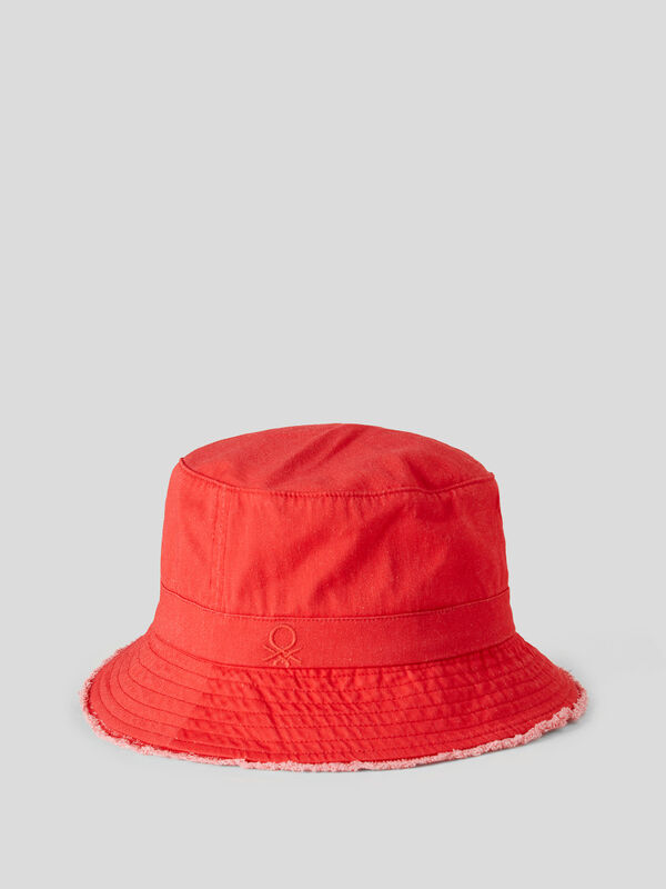 Red fisherman's hat Men