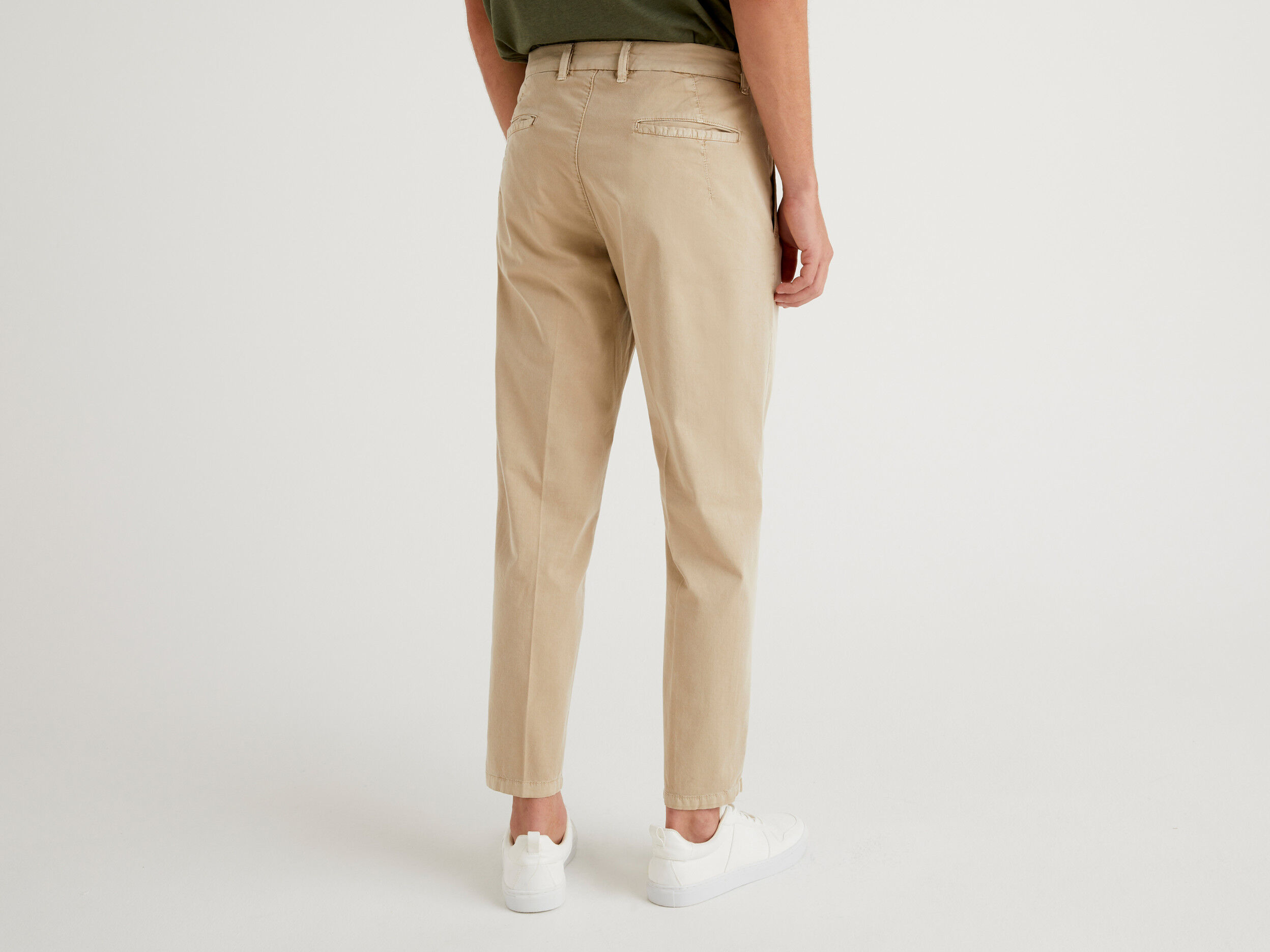 Carrot fit natural dye chinos Brown Benetton