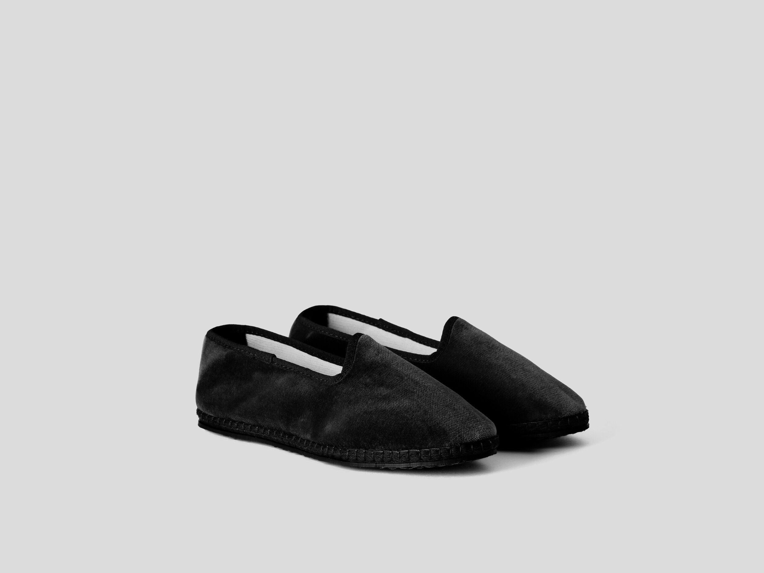 Black velvet Friulane slippers Black Benetton