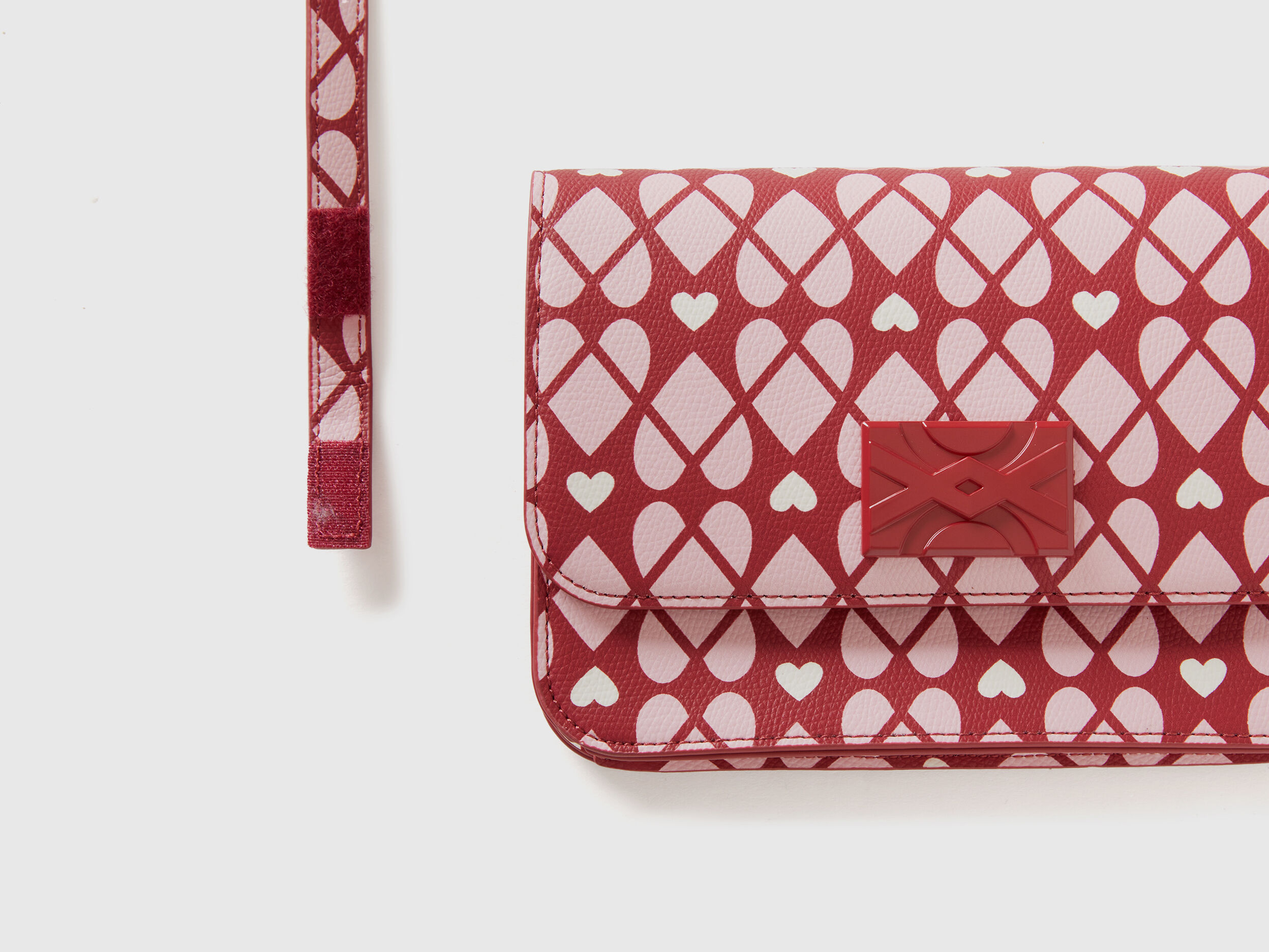 Red Be Bag with heart print Red Benetton