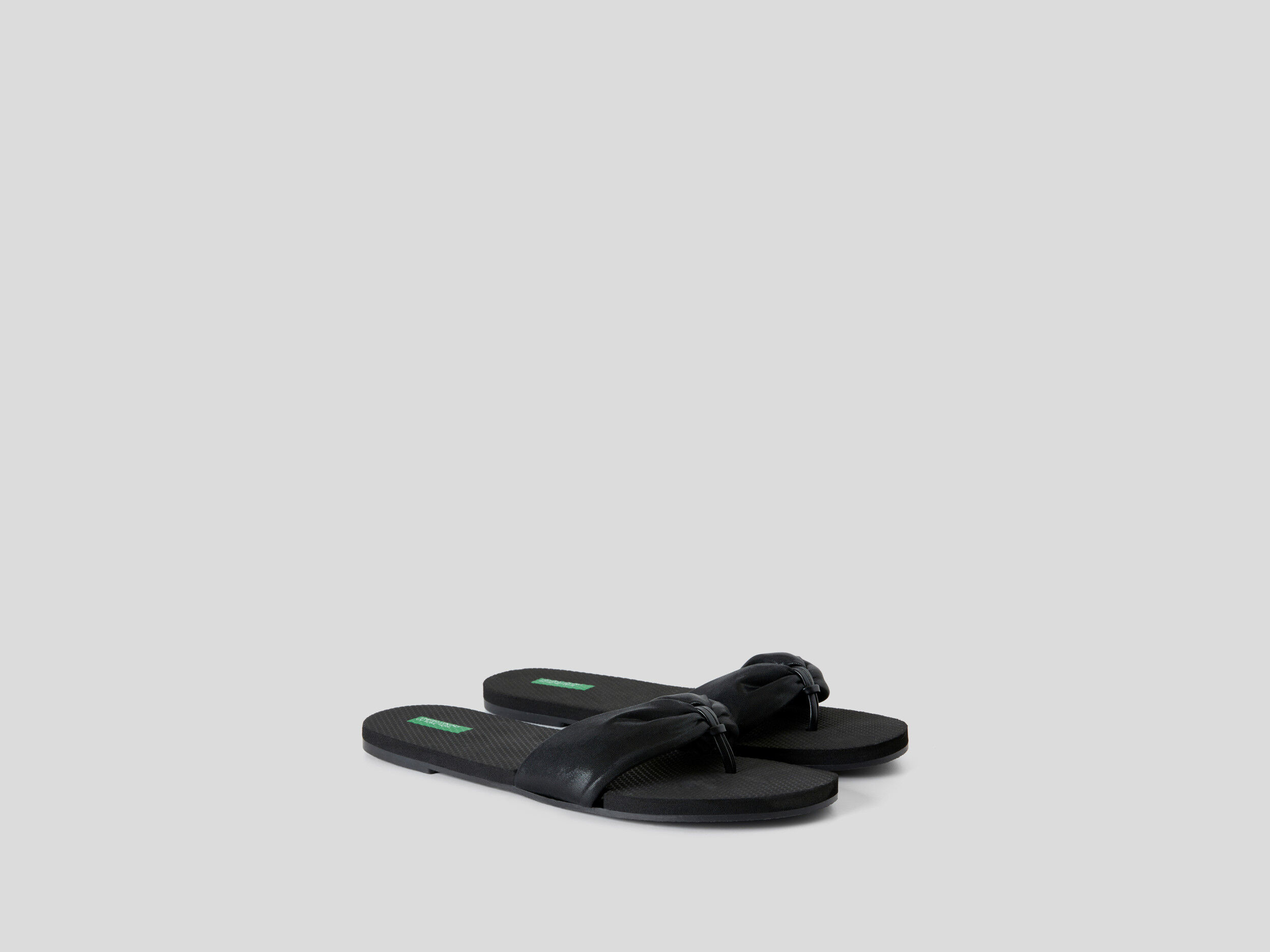 Flip flops cheap material straps